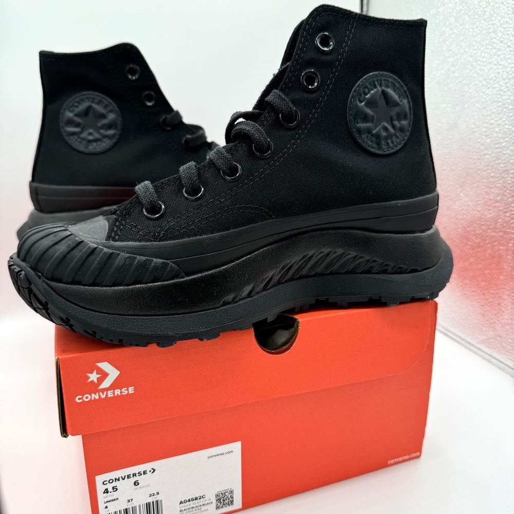 Converse Women's Black High-Top Sneakers Size 6 Chuck 70 AT-CX - Picture 15 of 16